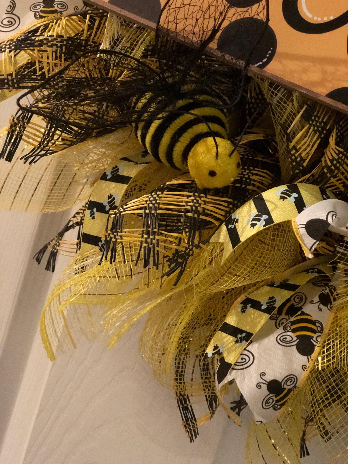 Bee Wreath, Honey Bee, Bee-u-tiful, Bee Keeper, Welcome Wreath