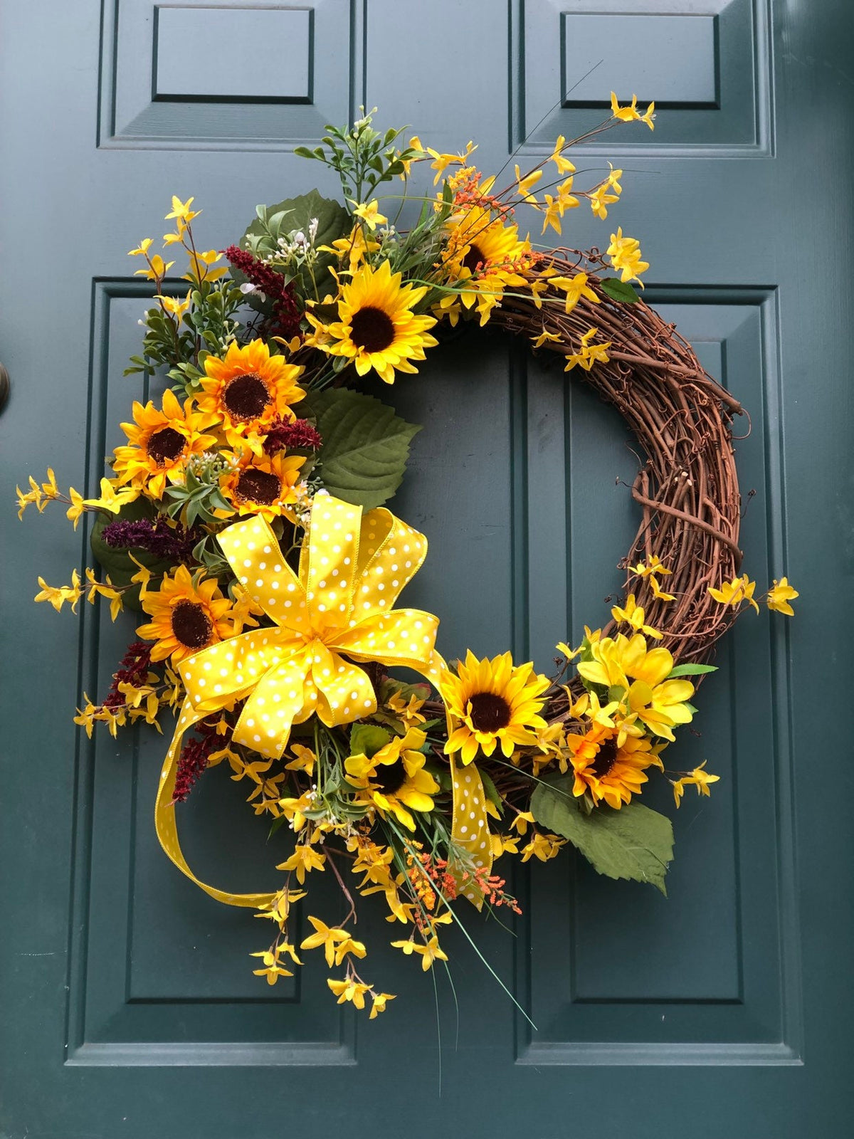Sunny Sunflower Wreath, yellow polka dots