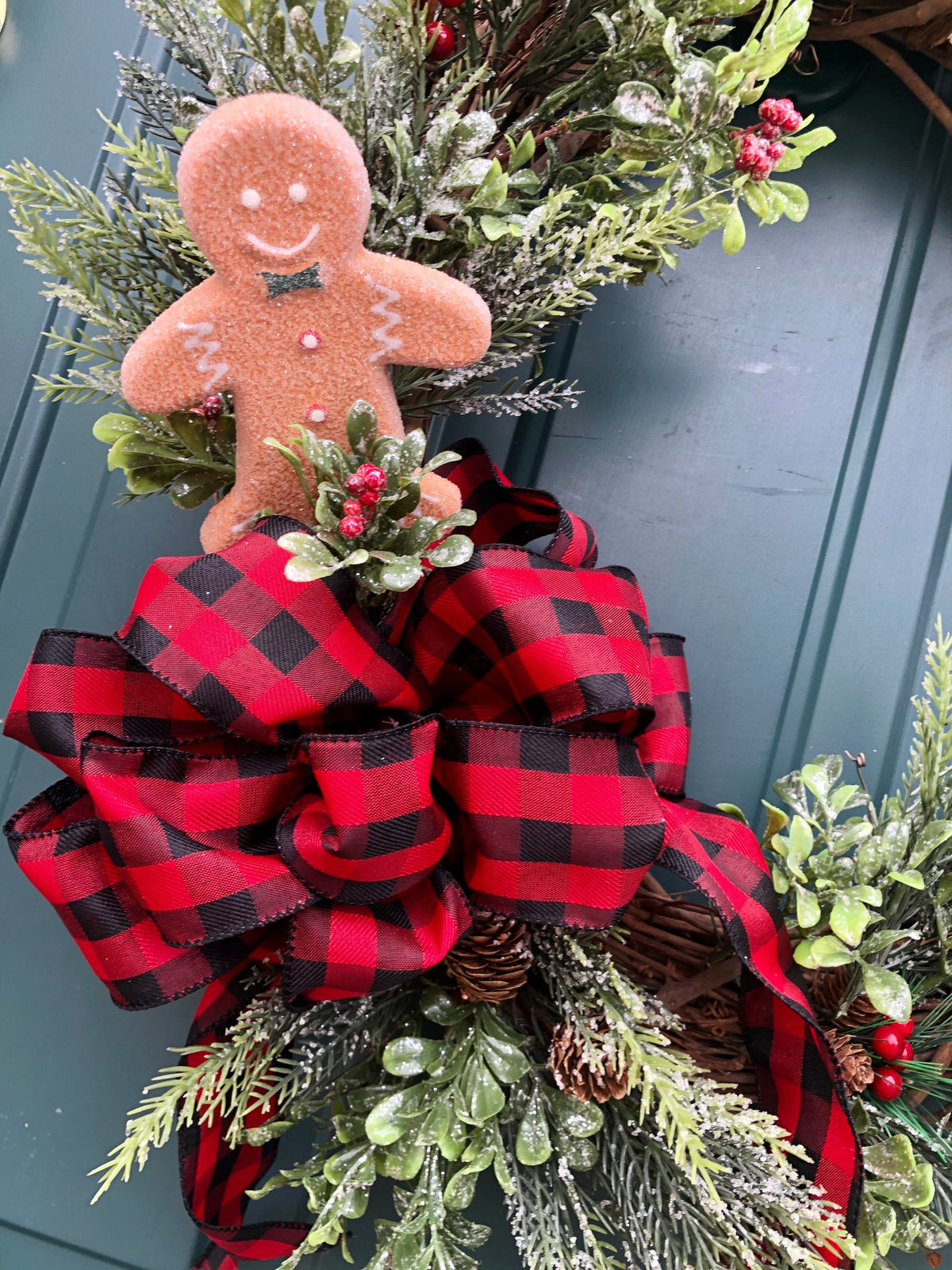 Buffalo Plaid Gingerbread, Grapvine Christmas Wreath