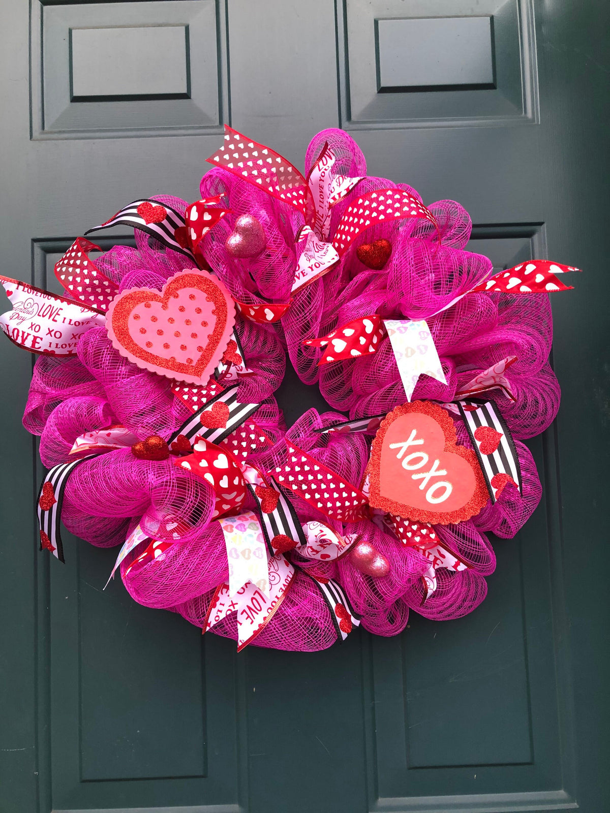 Hot Pink Valentines Wreath, Happy Valentines Day, Hearts, front door decor