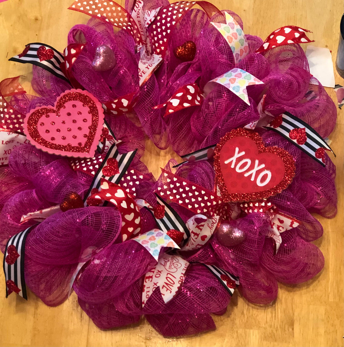 Hot Pink Valentines Wreath, Happy Valentines Day, Hearts, front door decor