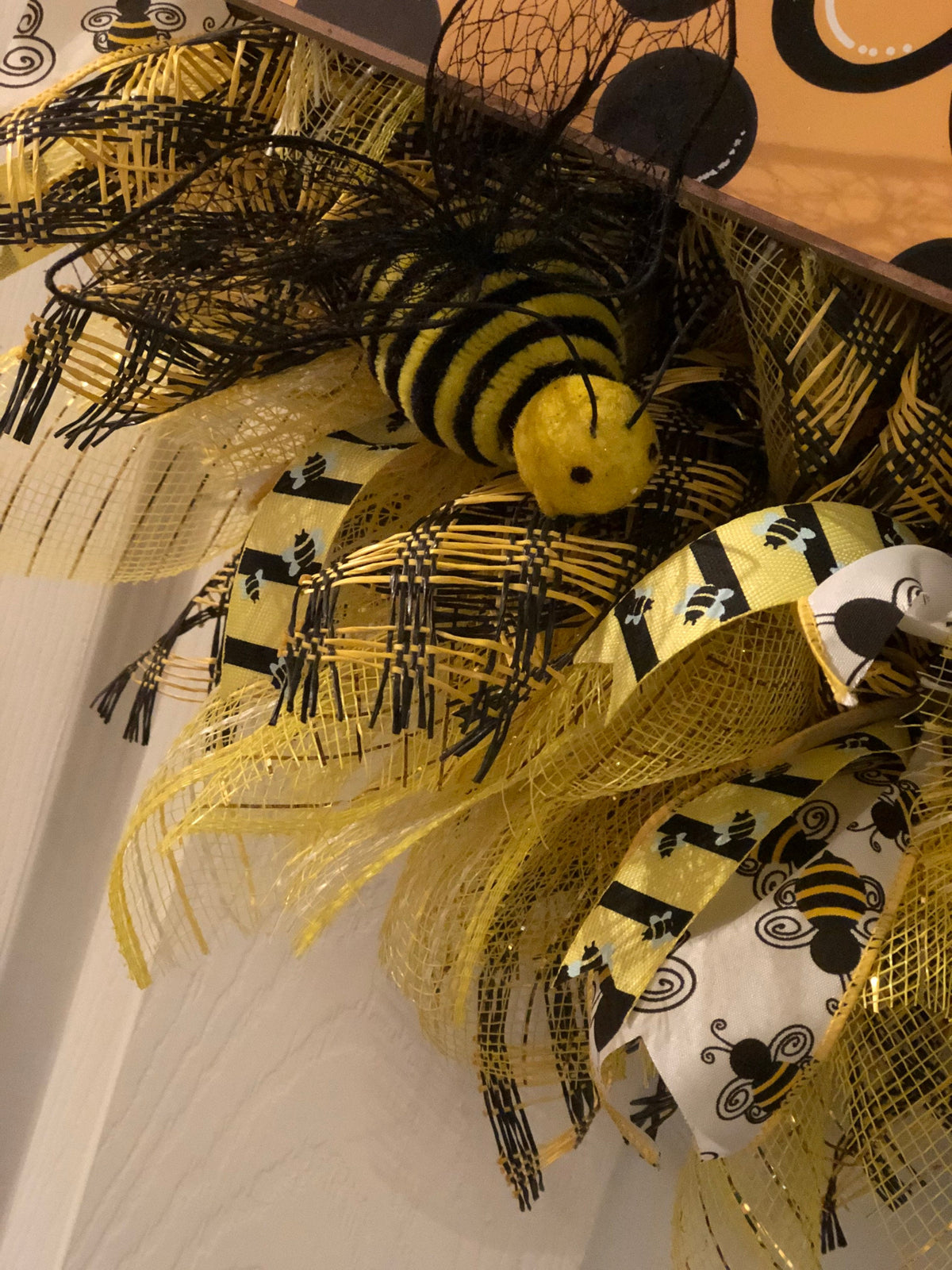 Honey Bee Welcome Wreath: Bee-Themed Front Door Decor